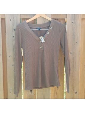 LOVELY Ribbed Long Sleeve Shirt R.W. & Co. Women's Medium BNWT Olive Gre…
